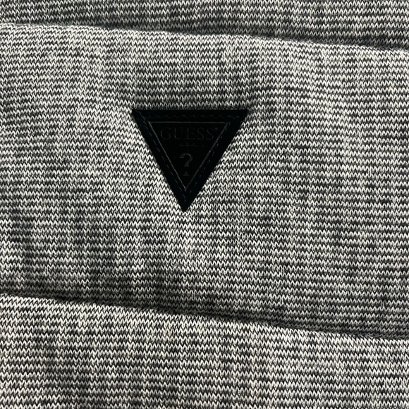 Like New Men's Black and Gray Hooded Zipper Guess Size Large . - Picture 6 of 14